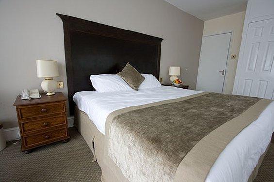 Warren Lodge Shepperton Zimmer foto